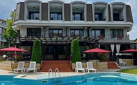 Family Hotel Paradise